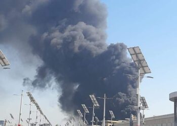 Immense incendie contrôlé à Carrefour Alexandrie