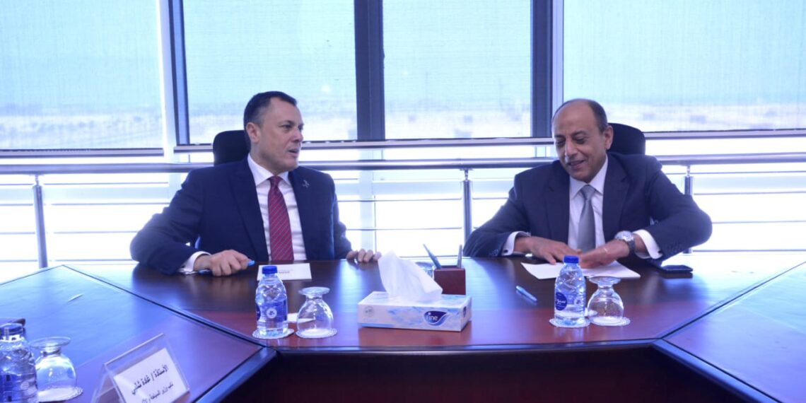 Les ministres de l'Aviation et du Tourisme examinent le mouvement aérien 1 - Le Progrès Egyptien