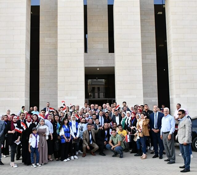 Sobhi à la rencontre des jeunes travailleurs 2 - Le Progrès Egyptien Sobhi à la rencontre des jeunes travailleurs 1 - Le Progrès Egyptien