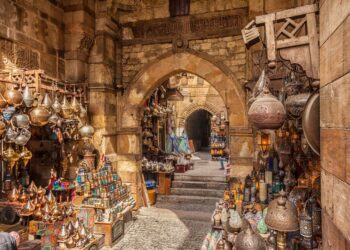 Noms ou histoires ?!