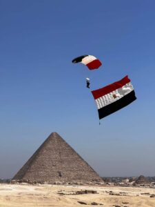 Les forces armées remerciées pour le spectacle "Pyramids Air Show 2022" 5 - Le Progrès Egyptien