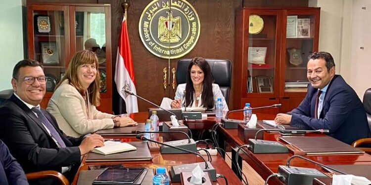 Al-Machat examine la COP-27 avec la BERD 2 - Le Progrès Egyptien Al-Machat examine la COP-27 avec la BERD 1 - Le Progrès Egyptien