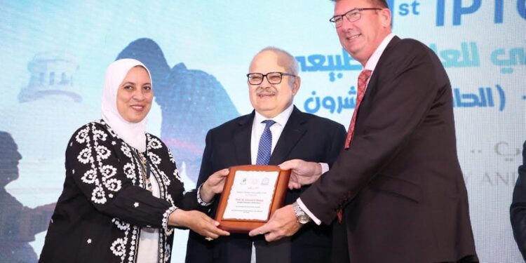 Université du Caire : Coup d'envoi de la Conférence internationale de physiothérapie 1 - Le Progrès Egyptien