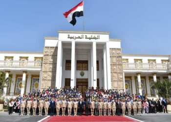Des stagiaires du programme présidentiel à l’Académie militaire