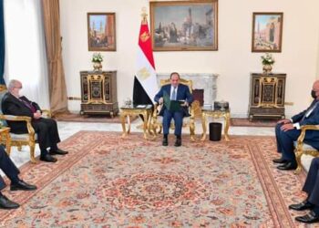 Le Président reçoit le ministre algérien des AE