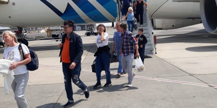 Arrivée des 2 premiers vols directs de Moscou à Charm et Hurghada 2 - Le Progrès Egyptien Arrivée des 2 premiers vols directs de Moscou à Charm et Hurghada 1 - Le Progrès Egyptien