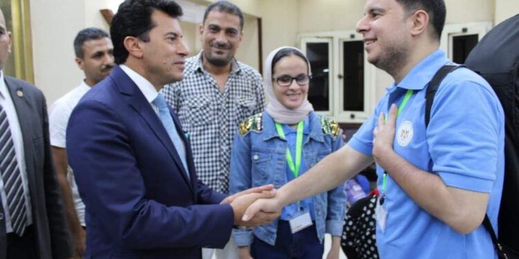 Sobhi assiste à un concours de chant pour les personnes handicapées 2 - Le Progrès Egyptien Sobhi assiste à un concours de chant pour les personnes handicapées 1 - Le Progrès Egyptien