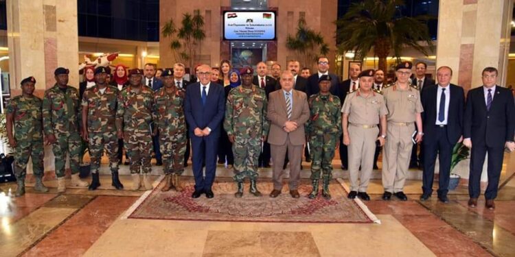Le président de l’OAI s’entretient avec le commandant des forces de défense malawies 1 - Le Progrès Egyptien