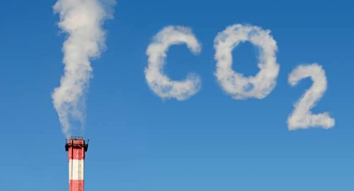 El-Molla examine avec le président de Hughes les projets de réduction de carbone 1 - Le Progrès Egyptien