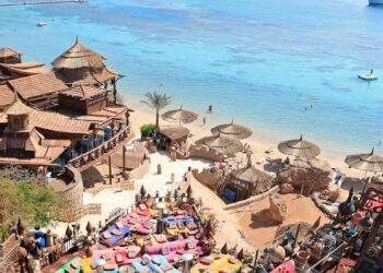 Charm El-Cheikh : Le gouverneur inspecte les travaux de développement