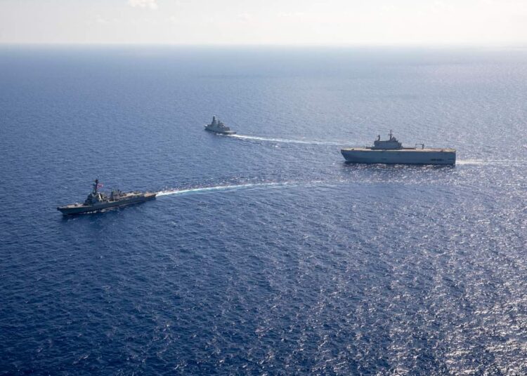 Les marines égyptienne et américaine effectuent un exercice naval