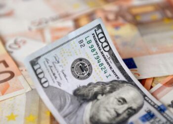 L’euro sous 0,99 dollar