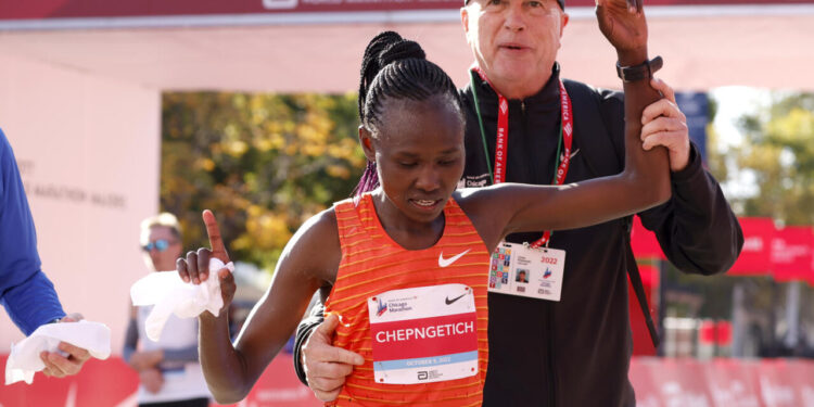 Marathon : 2e meilleur temps de l’histoire pour Chepngetich à Chicago 2 - Le Progrès Egyptien Marathon : 2e meilleur temps de l’histoire pour Chepngetich à Chicago 1 - Le Progrès Egyptien