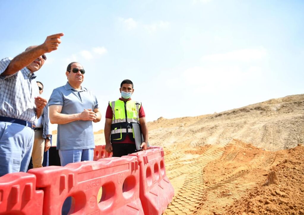 Al-Sissi inspecte les travaux de développement de routes et d'axes routiers au Grand Caire 6 - Le Progrès Egyptien Al-Sissi inspecte les travaux de développement de routes et d'axes routiers au Grand Caire 5 - Le Progrès Egyptien