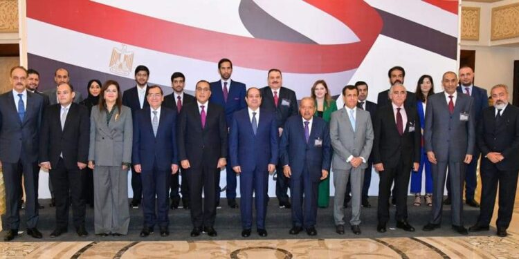 Al-Sissi : L'Egypte tient à développer sa coopération économique et commerciale avec le monde qatari des affaires 2 - Le Progrès Egyptien Al-Sissi : L'Egypte tient à développer sa coopération économique et commerciale avec le monde qatari des affaires 1 - Le Progrès Egyptien