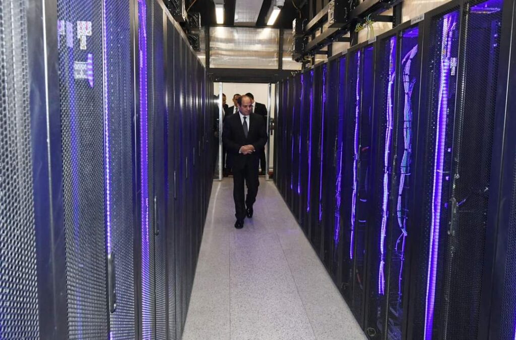 Le Président inaugure le centre de contrôle et de suivi du Réseau national d’urgence 3 - Le Progrès Egyptien