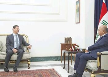 Barham Salih reçoit l’ambassadeur d’Egypte en Irak
