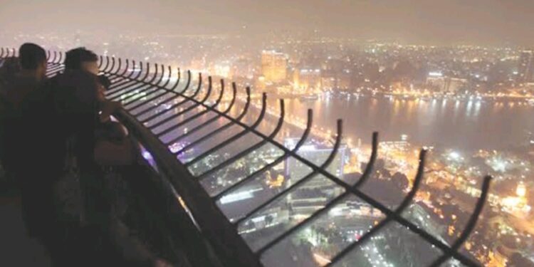 Voir le Caire depuis les hauteurs 2 - Le Progrès Egyptien Voir le Caire depuis les hauteurs 1 - Le Progrès Egyptien