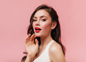 Maintenir votre maquillage même si vous avez la peau grasse !