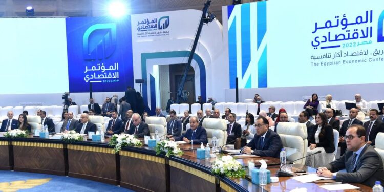 Madbouli : Nous œuvrons à mettre en place une stratégie du secteur industriel d'ici trois mois 1 - Le Progrès Egyptien