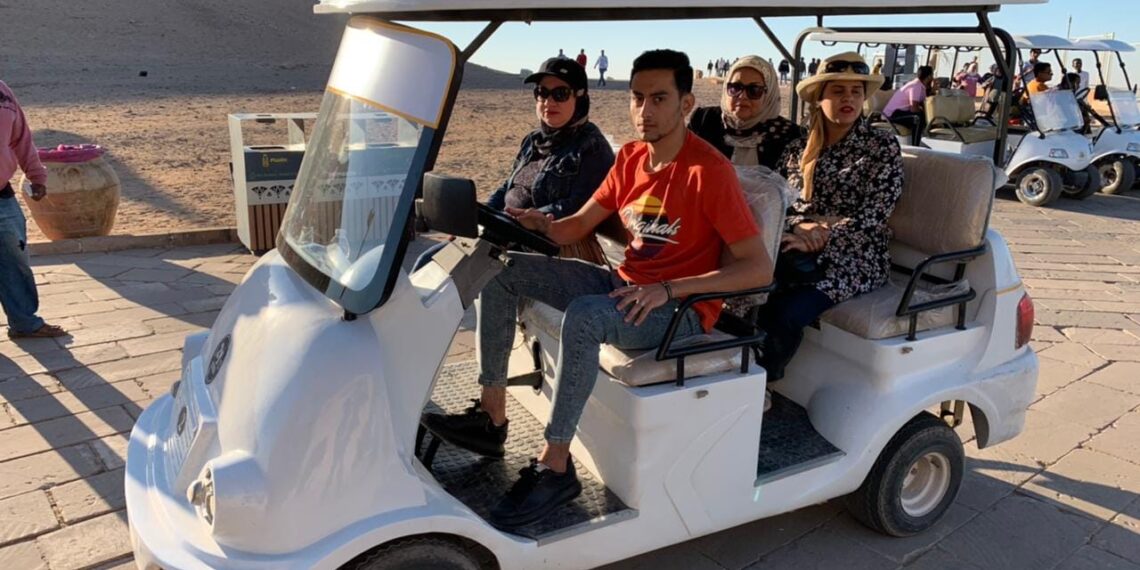 <strong><br>Mise en service des voitures électriques à Abou Simbel</strong> 2 - Le Progrès Egyptien <strong><br>Mise en service des voitures électriques à Abou Simbel</strong> 1 - Le Progrès Egyptien