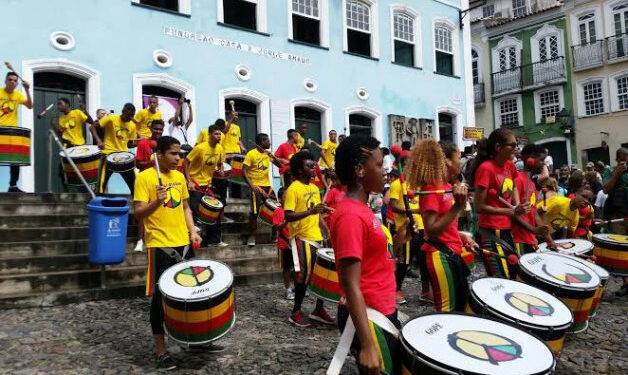 Le groupe brésilien Olodum chante sur l’Égypte ancienne et ses pharaons 1 - Le Progrès Egyptien