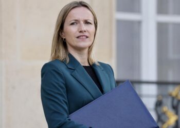 COP –2 7 : La Secrétaire d’Etat française chargée de l’Ecologie en Egypte