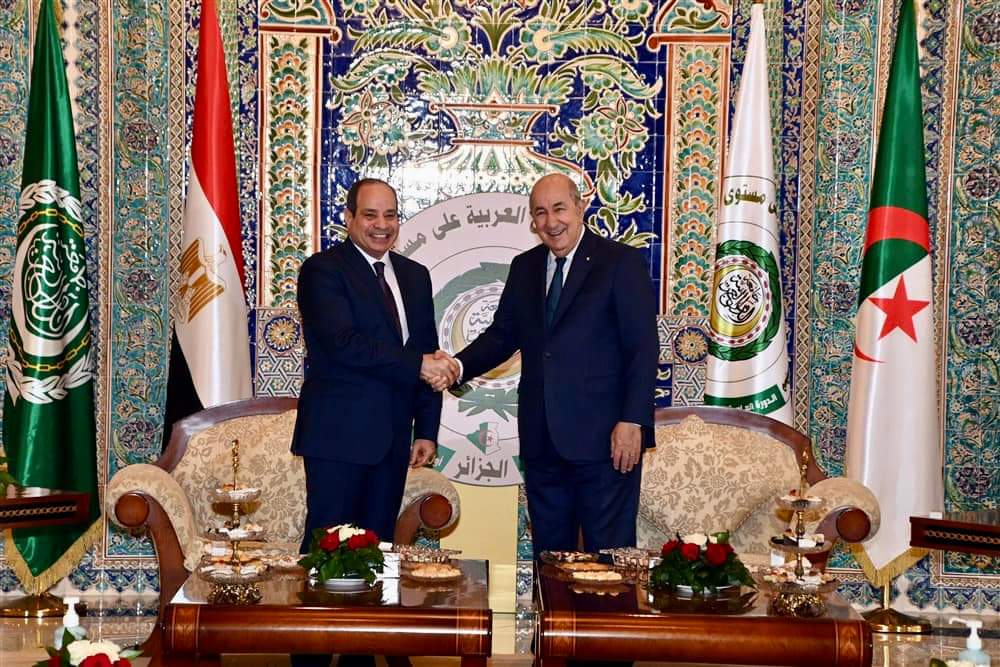 ِAl-Sissi et les dirigeants arabes prennent une photo avant le début du sommet arabe en Algérie 6 - Le Progrès Egyptien ِAl-Sissi et les dirigeants arabes prennent une photo avant le début du sommet arabe en Algérie 5 - Le Progrès Egyptien
