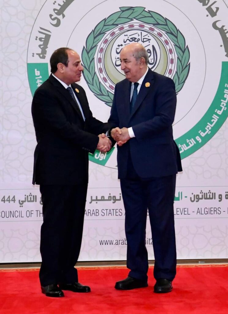 ِAl-Sissi et les dirigeants arabes prennent une photo avant le début du sommet arabe en Algérie 4 - Le Progrès Egyptien ِAl-Sissi et les dirigeants arabes prennent une photo avant le début du sommet arabe en Algérie 3 - Le Progrès Egyptien