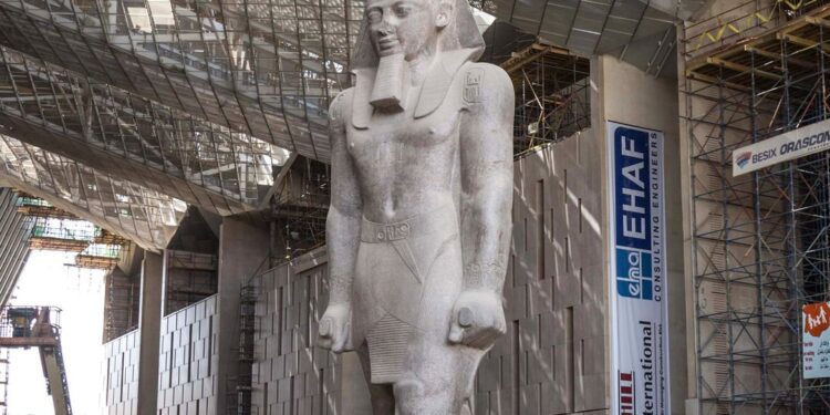 Une centrale solaire au GME 1 - Le Progrès Egyptien