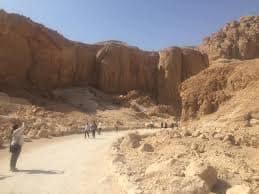 Balade dans la vallée des Singes 6 - Le Progrès Egyptien Balade dans la vallée des Singes 5 - Le Progrès Egyptien