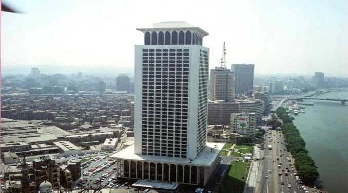 L'Égypte présente ses condoléances à la Tanzanie pour les victimes du crash d'un avion 2 - Le Progrès Egyptien L'Égypte présente ses condoléances à la Tanzanie pour les victimes du crash d'un avion 1 - Le Progrès Egyptien