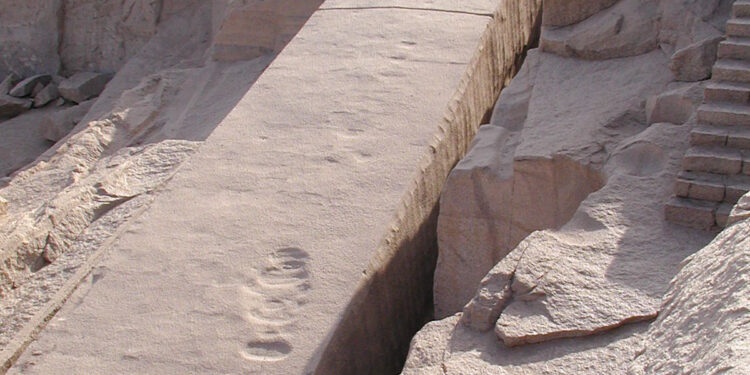 <strong>Les obélisques où l’histoire est gravée !</strong> 2 - Le Progrès Egyptien <strong>Les obélisques où l’histoire est gravée !</strong> 1 - Le Progrès Egyptien