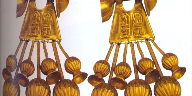 <strong>Boucle d’oreilles de Séthi II</strong> 1 - Le Progrès Egyptien