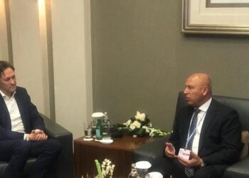 Le ministre du Transport s’entretient avec le président de Siemens du projet du LRT