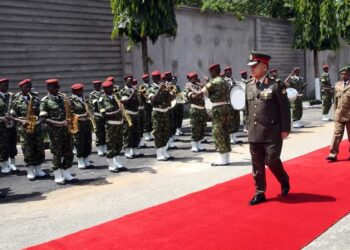 Le chef d’état major des forces armées regagne Le Caire au terme d’une visite officielle au Burundi