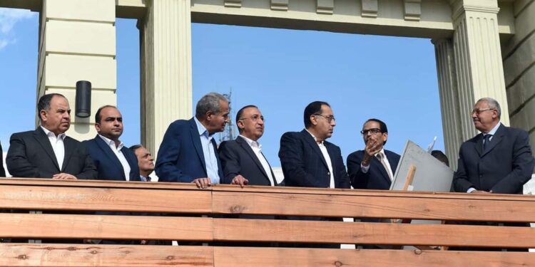 <strong>Les marchandises accumulées dans les ports sont libérées </strong> 2 - Le Progrès Egyptien <strong>Les marchandises accumulées dans les ports sont libérées </strong> 1 - Le Progrès Egyptien