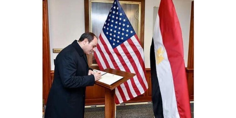 Le Président écrit un mot dans le registre d'honneur du Pentagone 1 - Le Progrès Egyptien