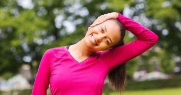 Etirement du cou 2 - Le Progrès Egyptien Etirement du cou 1 - Le Progrès Egyptien