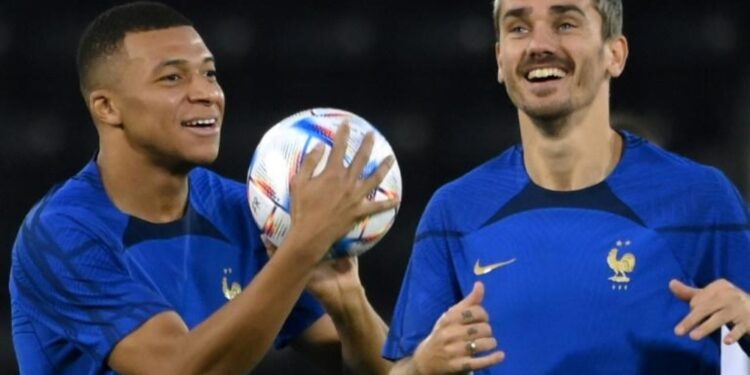 Souffrance et confusion pour l’équipe B des Bleus, avant les huitièmes 2 - Le Progrès Egyptien Souffrance et confusion pour l’équipe B des Bleus, avant les huitièmes 1 - Le Progrès Egyptien