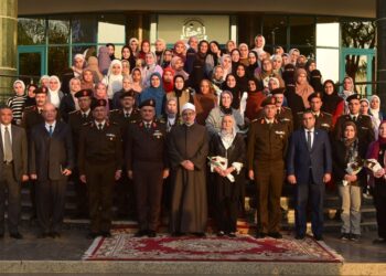 Une délégation de l’Université Al-Azhar aux laboratoires du Département de la guerre chimique