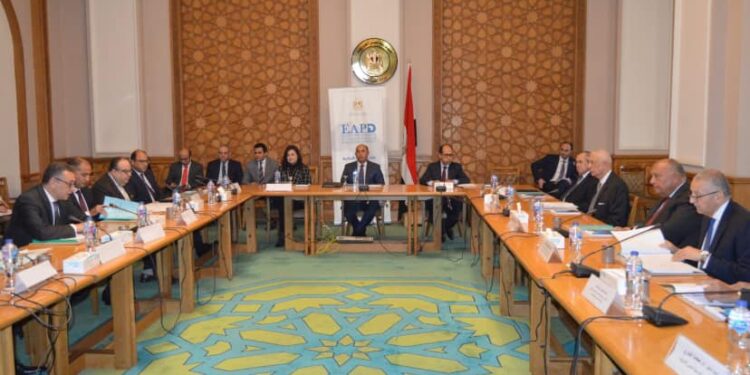 Choucri préside la réunion de l’AEPD 2 - Le Progrès Egyptien Choucri préside la réunion de l’AEPD 1 - Le Progrès Egyptien