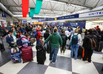 Etats-Unis : juste avant Noël, une tempête provoque froid polaire