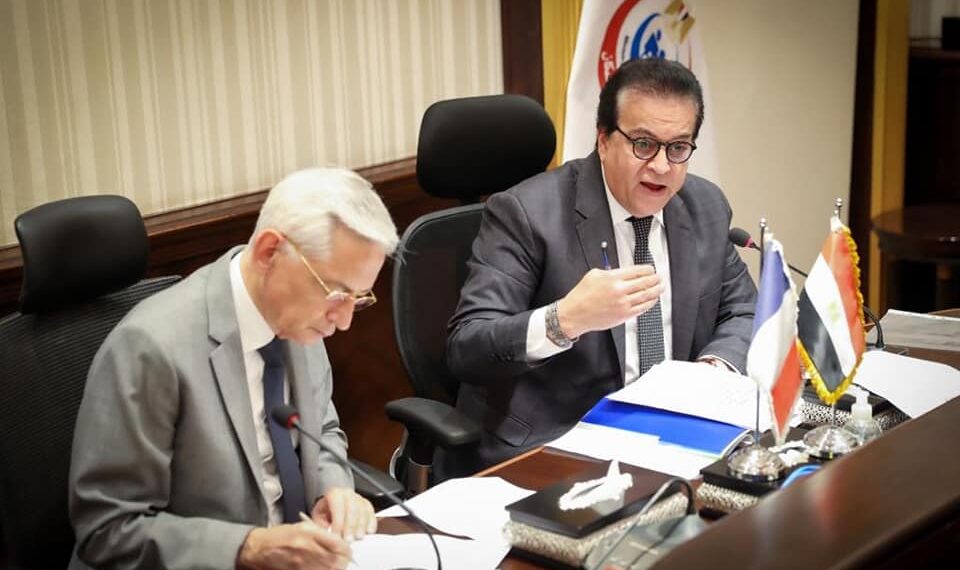 <strong>Egypte-France : Examen de la coopération sanitaire</strong> 2 - Le Progrès Egyptien <strong>Egypte-France : Examen de la coopération sanitaire</strong> 1 - Le Progrès Egyptien