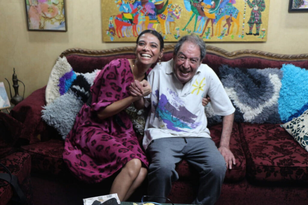 Magdi Naguib peint les mots à l’expo Chababik 6 - Le Progrès Egyptien Magdi Naguib peint les mots à l’expo Chababik 5 - Le Progrès Egyptien