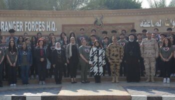 Des jeunes égyptiens de l’étrangeren visite aux Commandos égyptiens