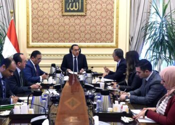 Madbouli : Le gouvernement oeuvre pour simplifier les mesures liées aux investissements