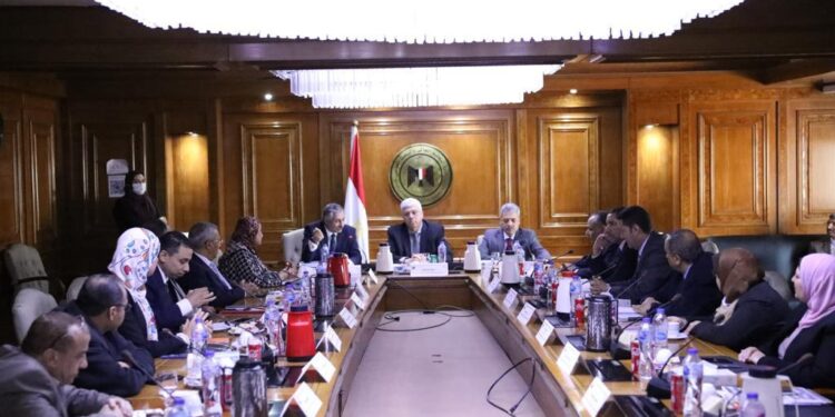 Lier les recherches scientifiques à l’industrie 2 - Le Progrès Egyptien Lier les recherches scientifiques à l’industrie 1 - Le Progrès Egyptien
