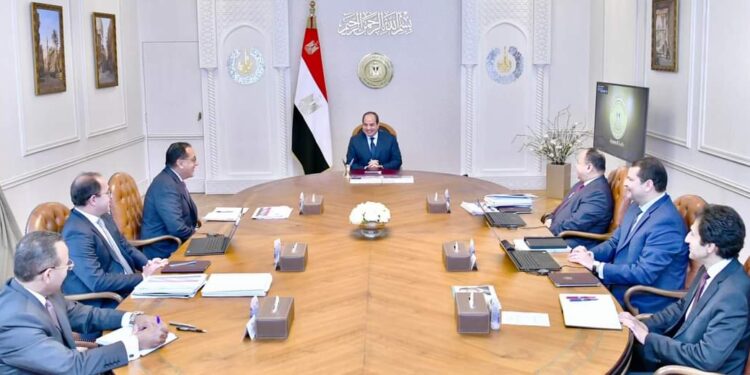 <strong>Al-Sissi ordonne d'accélérer le processus du dédouanement des marchandises dans les ports</strong> 2 - Le Progrès Egyptien <strong>Al-Sissi ordonne d'accélérer le processus du dédouanement des marchandises dans les ports</strong> 1 - Le Progrès Egyptien