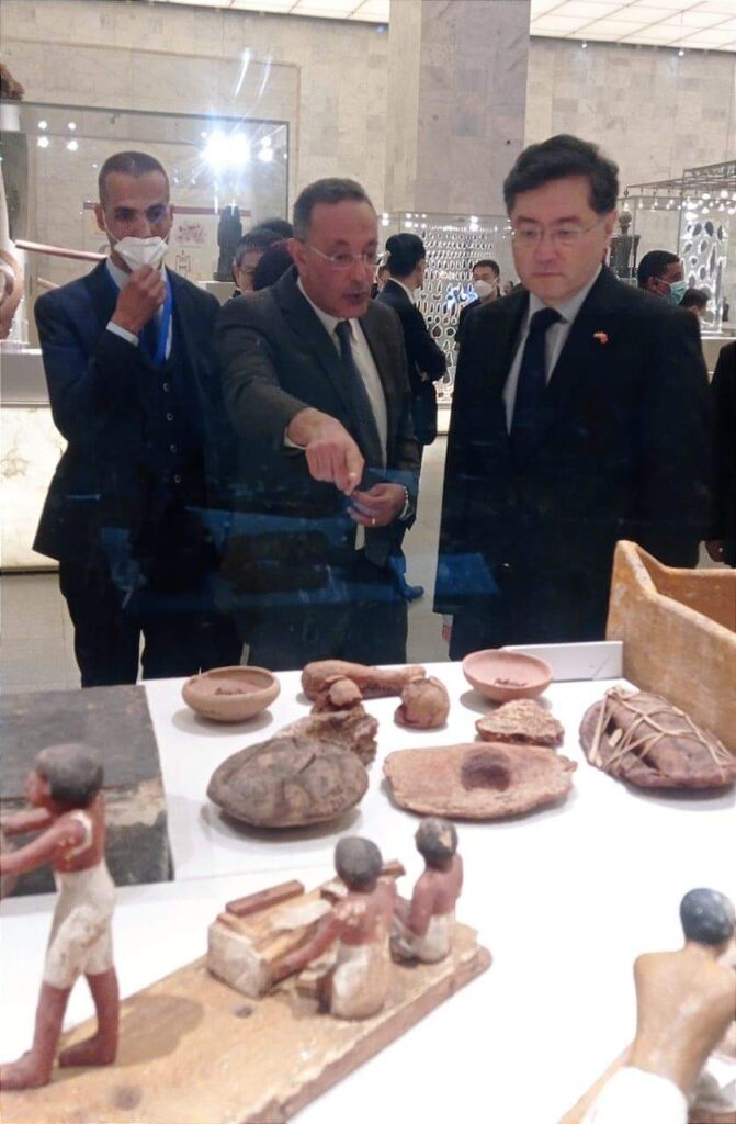Le ministre chinois des Affaires étrangères au musée de la civilisation 5 - Le Progrès Egyptien